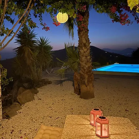 Vila In With Sea Views And Private Pool