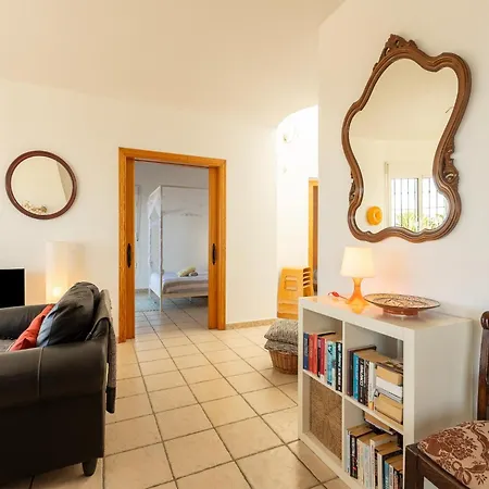 Vila In With Sea Views And Private Pool Arenas (Malaga)